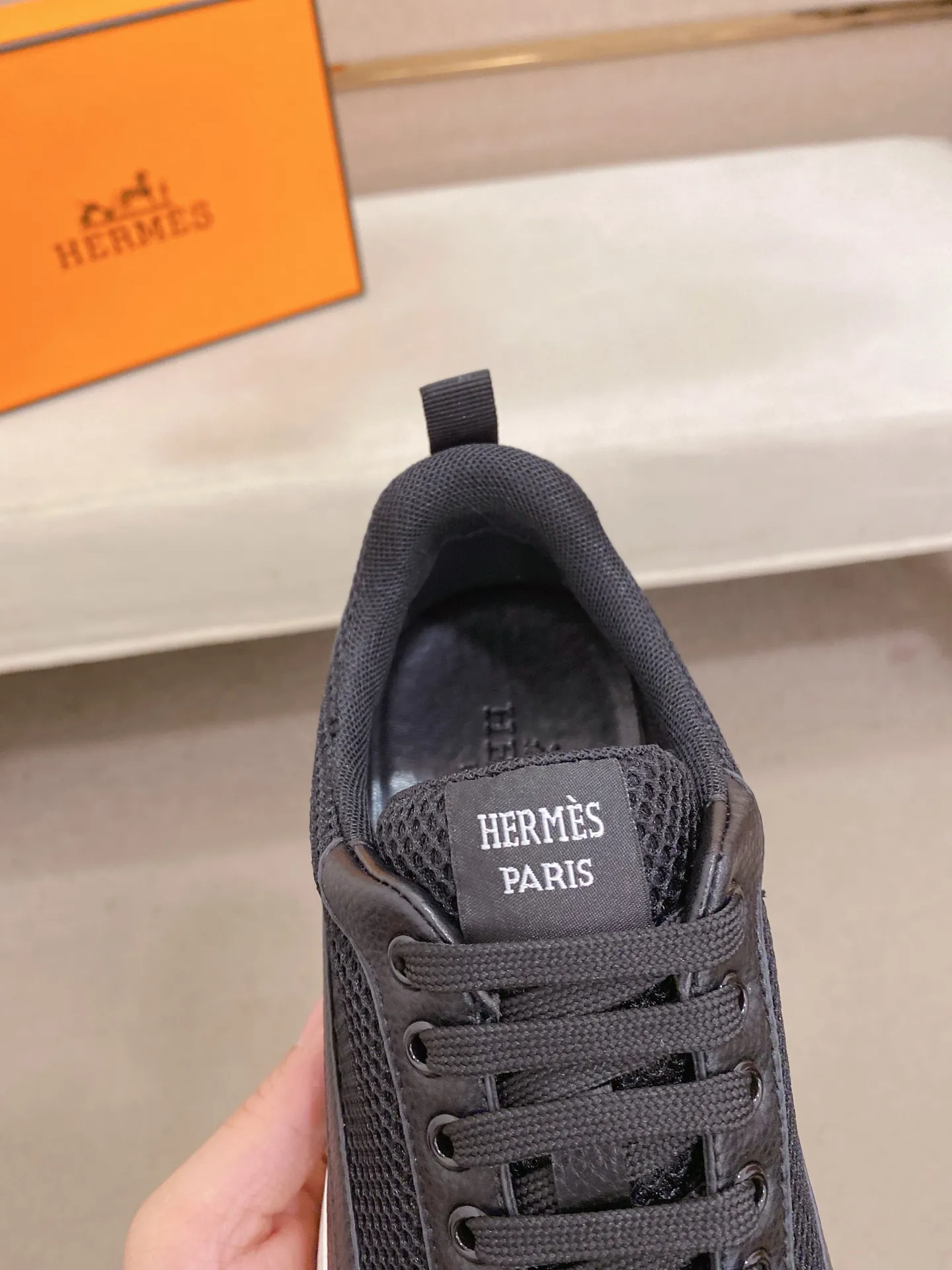 Men's clothing and shoes💰: 462💰《HERMES》【Classic Original Version】Hermès; Top 🔝 Purchasing Agency 🔍🔍Men's latest 🇺🇸 counters are on sale simultaneously, imported from Italy original ▲▲cowhide ▲▲ (high-end, extravagant and classy) ) Exquisite workmanship (Italian 🇮🇹 imported water-dyed 🐂 cowhide lining) sole: original sole provided by the original factory, ⚠️exclusive double-layer activity·TPR·rubber·combined molded outsole; super comfortable·wear-resistant·non-slip·environmental protection The real thing is more beautiful if you take the real thing (high quality, follow the order). You can enter and exit the counter at will * Number of yards: 38-44 (45 can be customized and cannot be returned or exchanged)